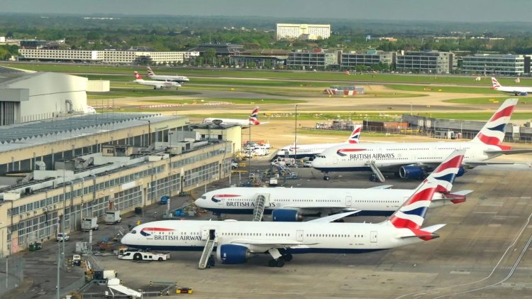 Fermeture de Heathrow: le patron d'IATA évoque des "manquements" de l'aéroport