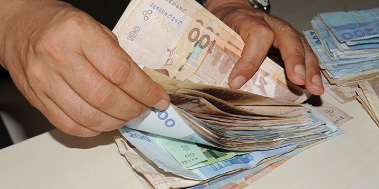 Dirham: +0,6 % face au dollar, -0,3 % face à l’euro