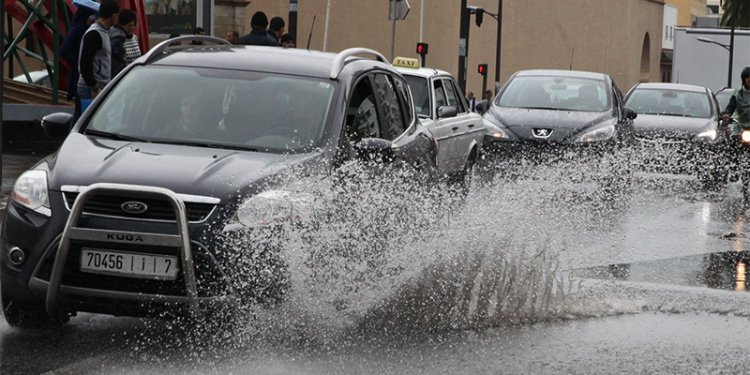 Météo : De fortes averses et rafales de vent dans certaines provinces